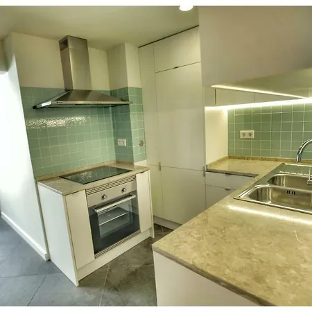 Charming Top Floor River View, Historic Center * Lisbon